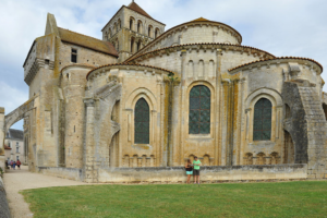 L’Abbatiale de Saint-Jouin de Marnes
